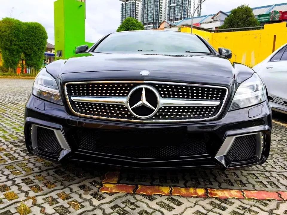 Mercedes CLS Class W218 Front Diamond Grill 2011-2014 Gloss Black