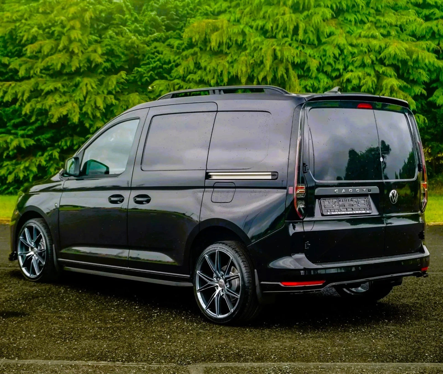 VW Caddy & Maxi Van Sportline Gloss Black Rear Twin Barn Door Roof Spoiler 2020+