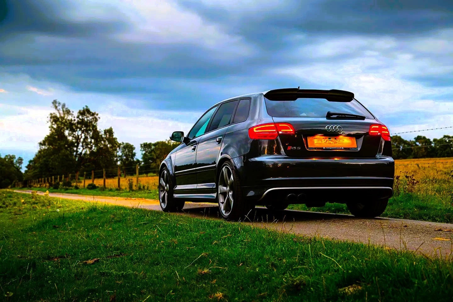 Audi A3 8P 5 DOOR RS3 Style Gloss Black Rear Roof Spoiler Boot Wing Lip 2003-13