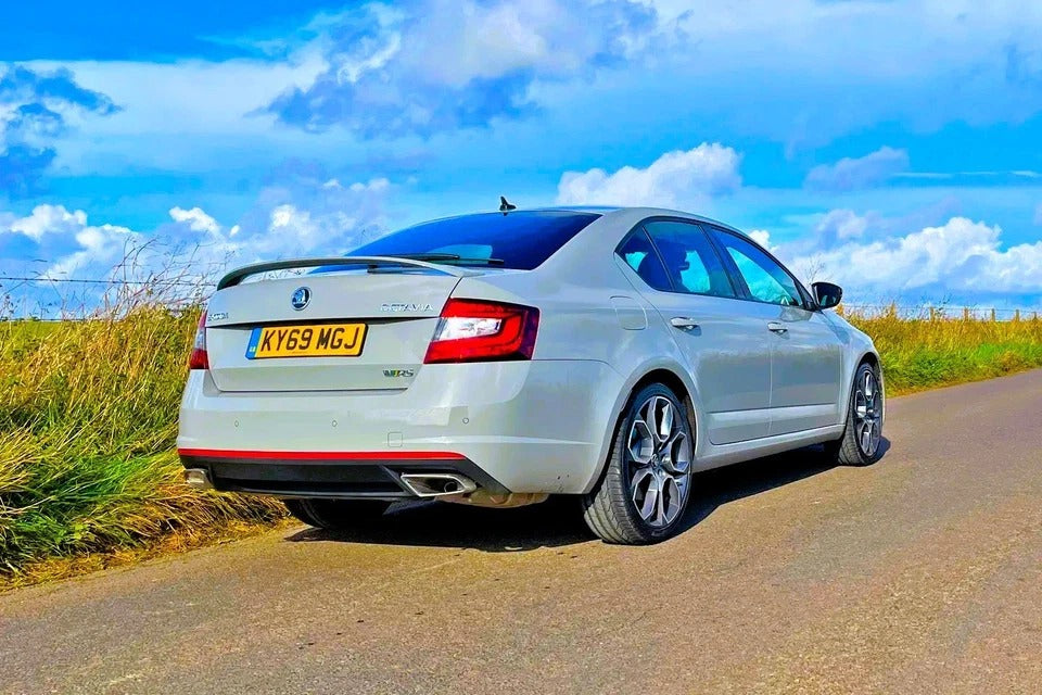 Skoda Octavia Gloss Black Rear VRS Style Boot Spoiler Lip Wing Body Kit 2014-18