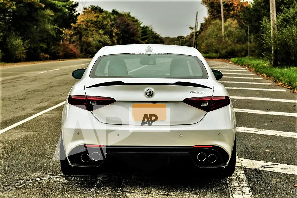 Alfa Romeo Giulia 952 Rear Carbon Fibre Boot Lip Spoiler Body Kit Style 2015+